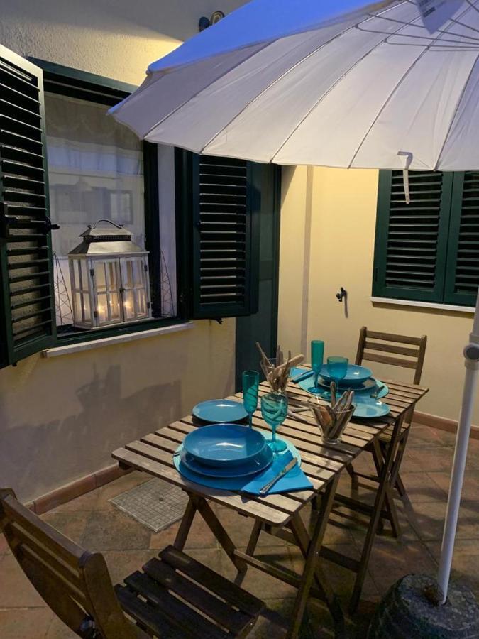 Raffinata Taverna Con Camino Cala Liberotto Buitenkant foto